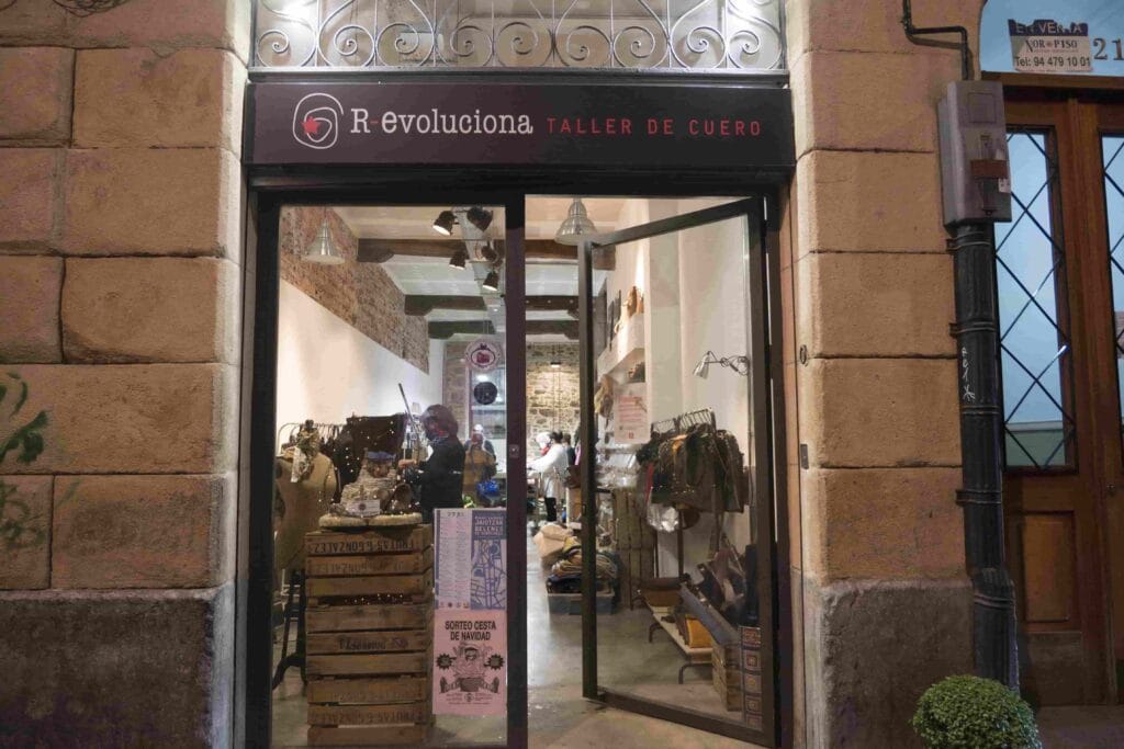 10707 R evoluciona 01