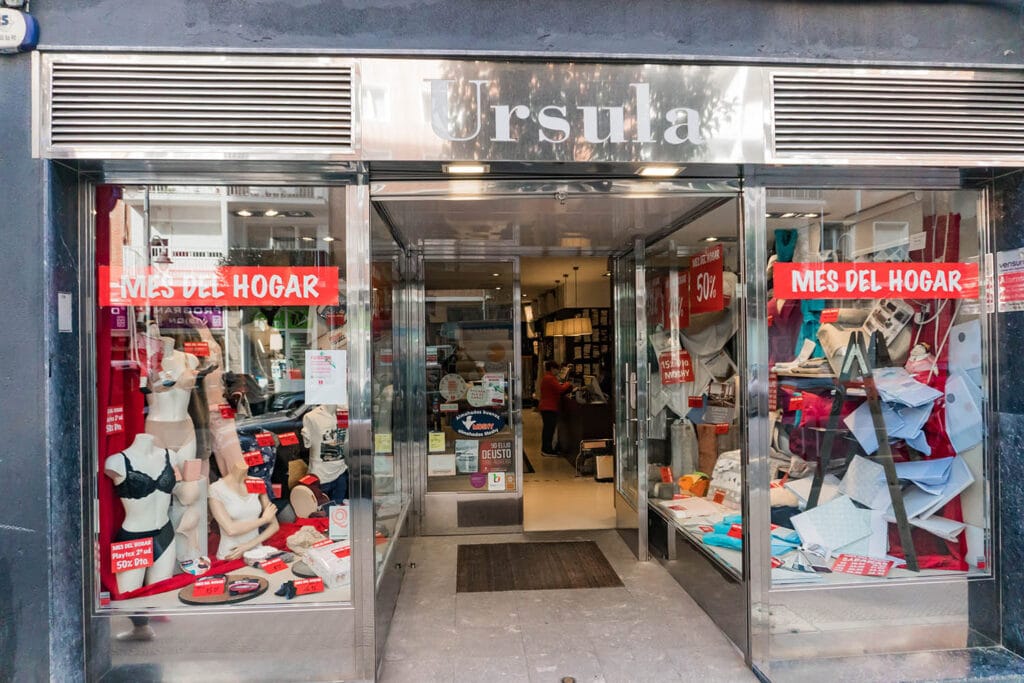 4183 Ursula 01