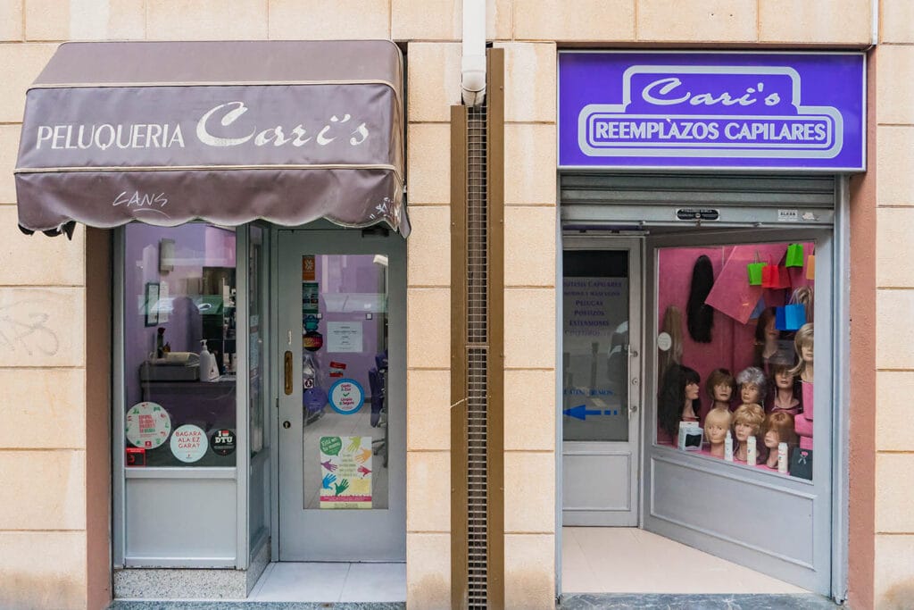 4966 Peluqueria Caris 01