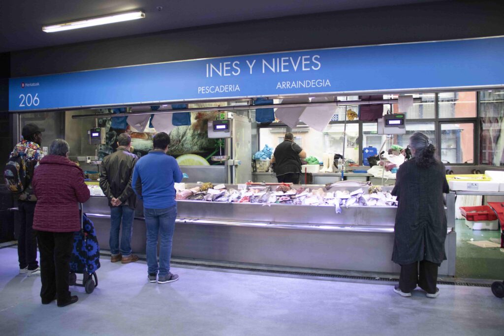 6341 Pescados Ines y Nieves 1