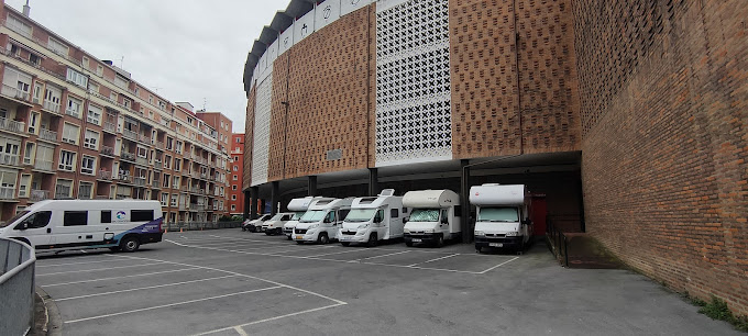 ParkingVistaAlegreCalleMartinAguero1