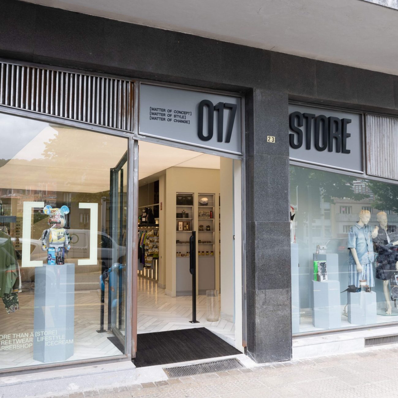 017 STORE fachada
