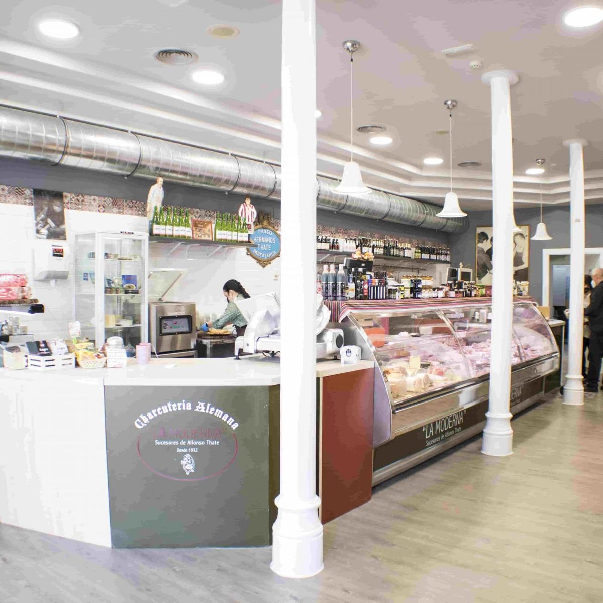 Charcutería la Moderna de Hermann Thate, especializada en productos alemanes