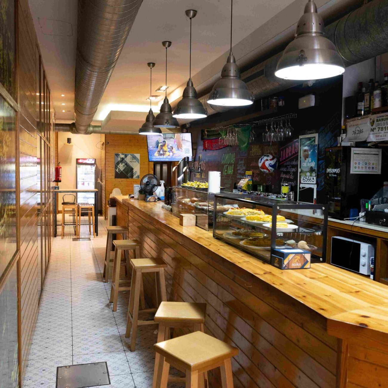 CERVECERIA PETOS