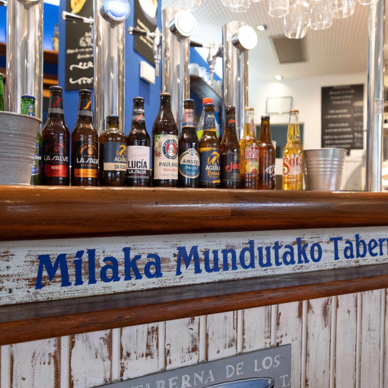 LA TABERNA DE LOS MUNDOS