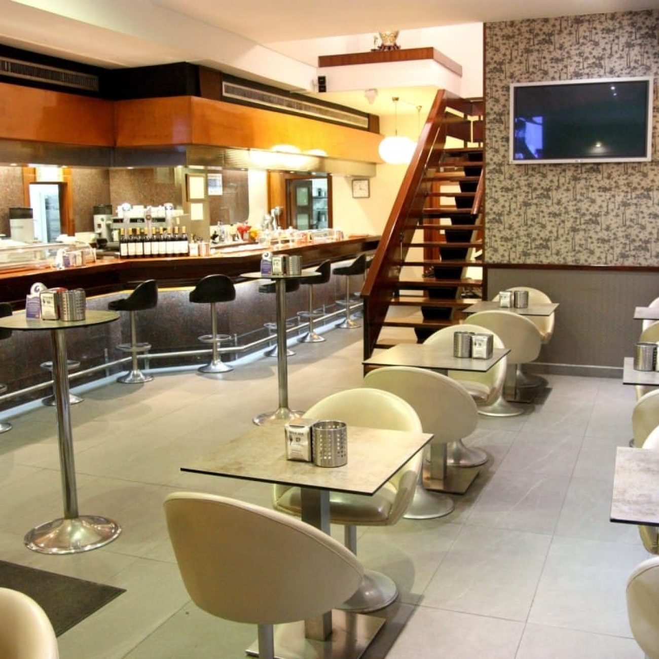 Restaurante cafetería Dena Ona en Deusto