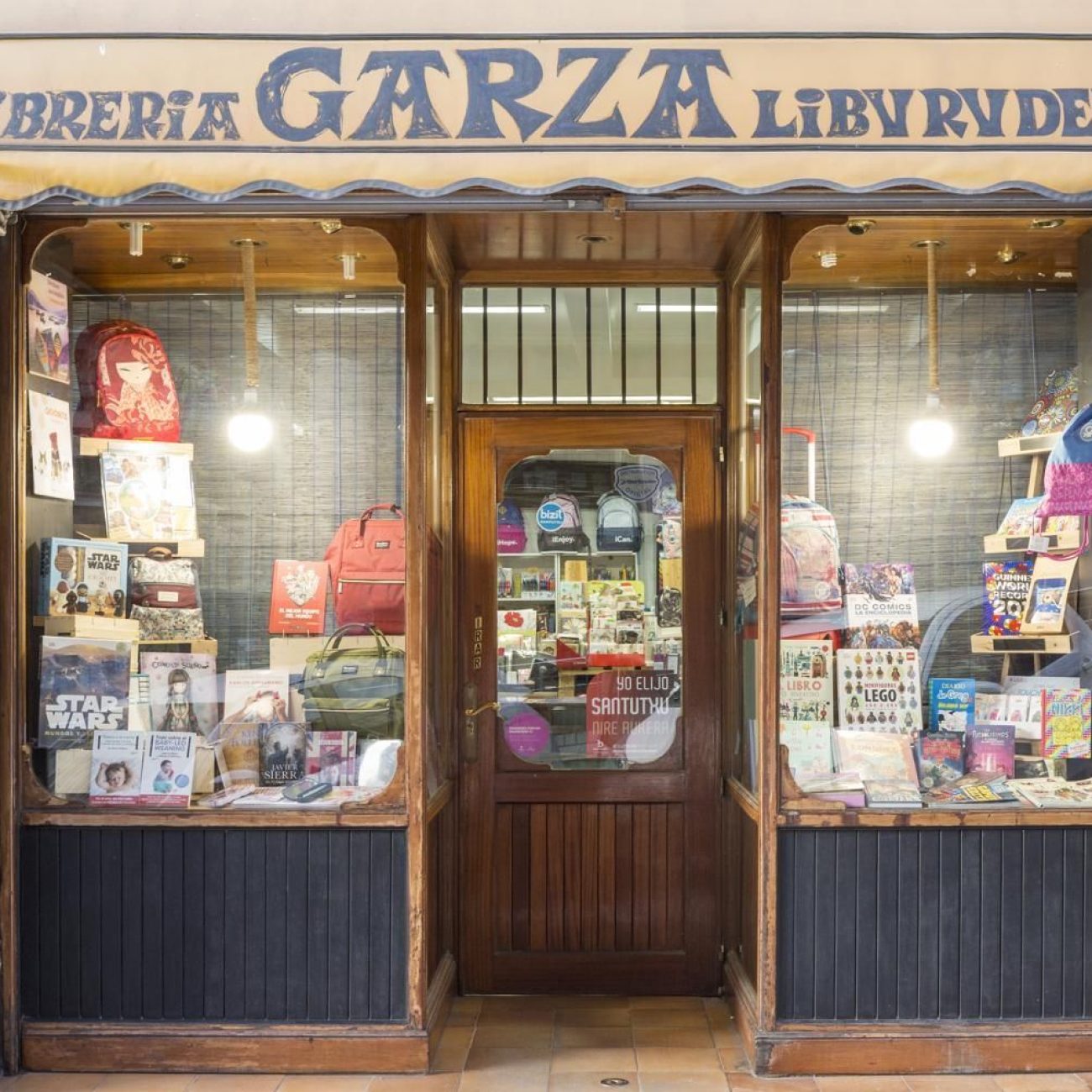4628-libreria-garza-01