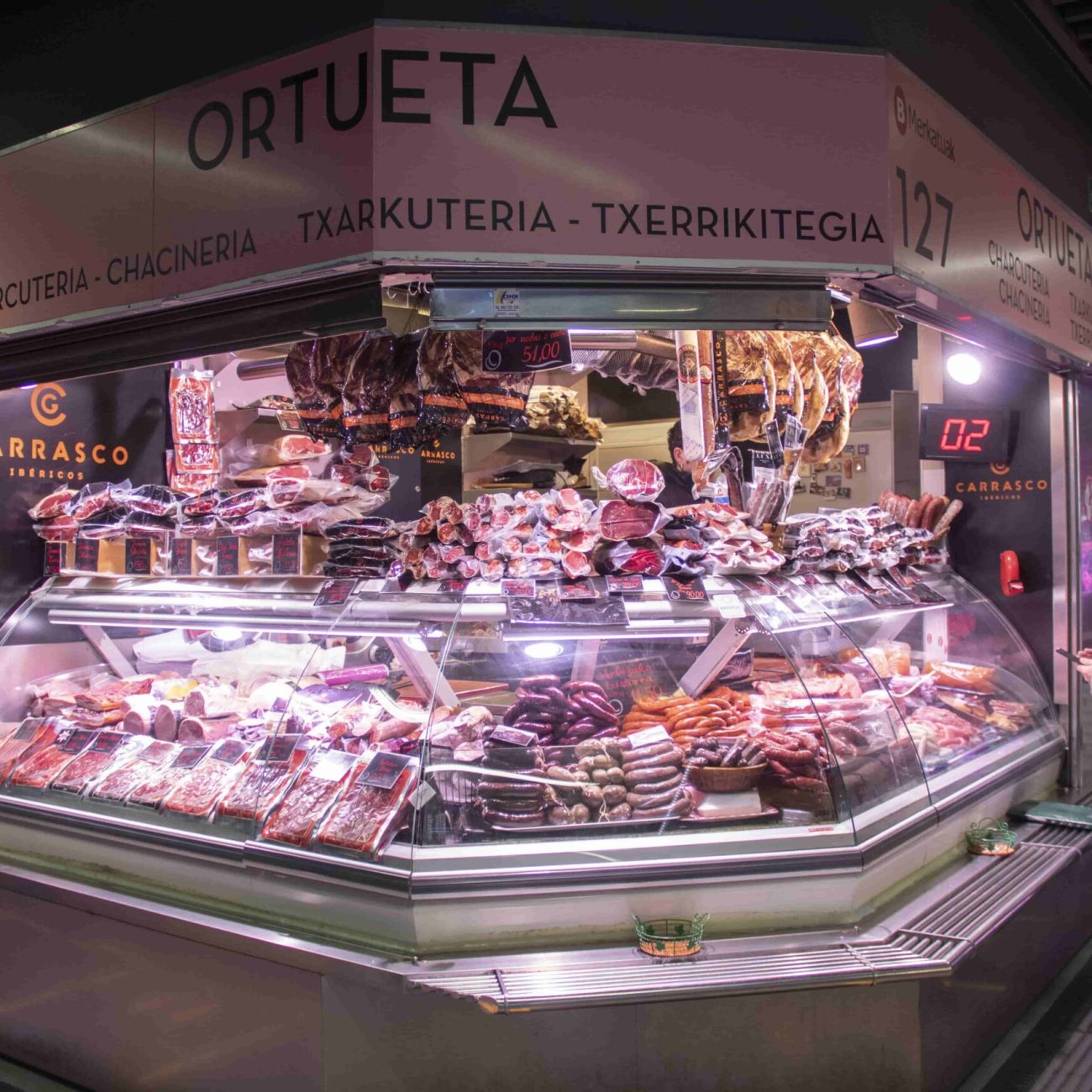 Charcutería Ortueta en el Mercado de la Ribera