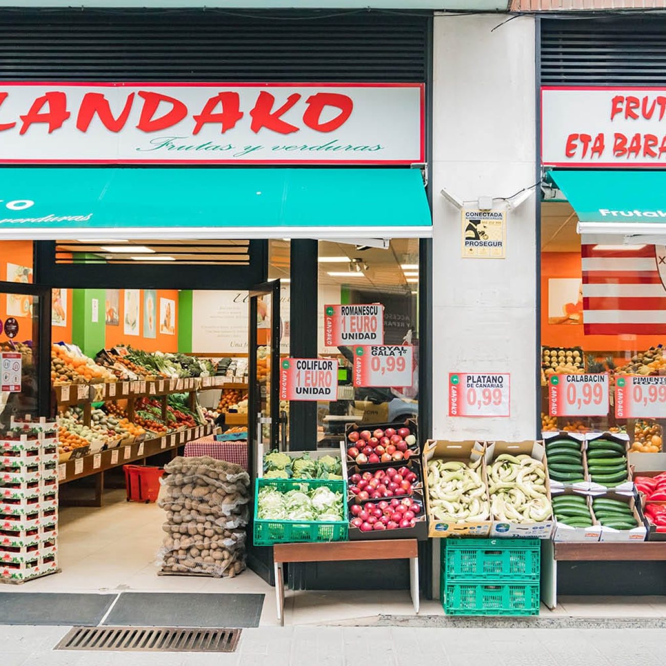 Frutas y verduras Landako, en Deusto