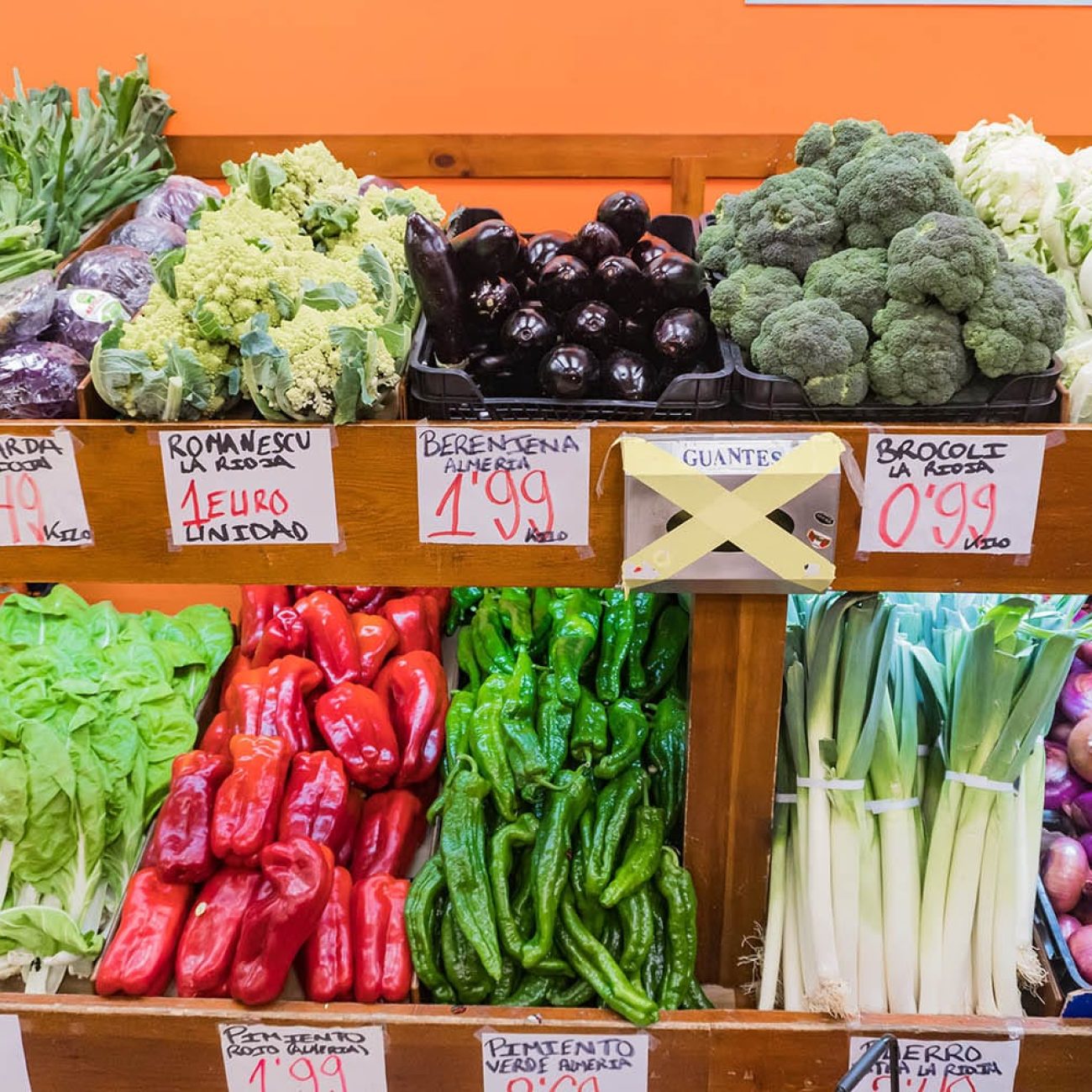 Frutas y verduras Landako, en Deusto