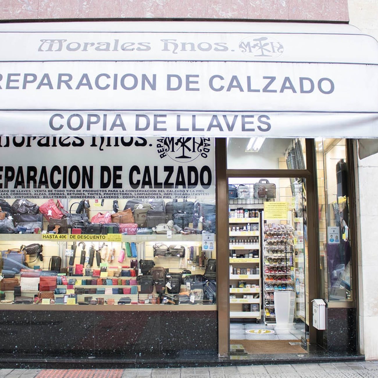Morales Hnos. reparación de calzado y copias de llaves en Deusto