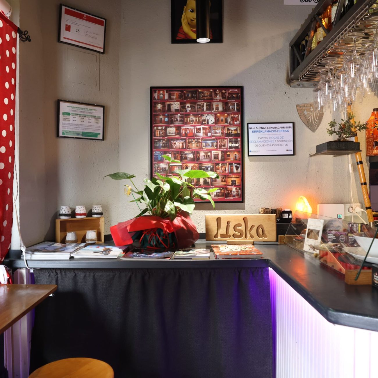 BAR LISKA DENTRO