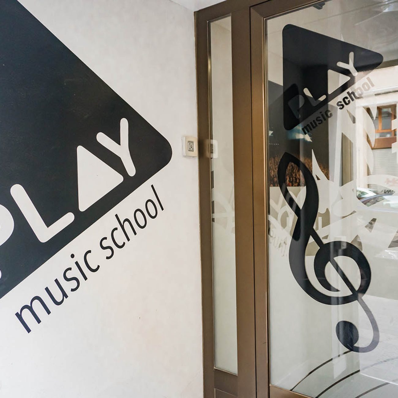 PLAY MUSIC SCHOOL, EN BILBAO