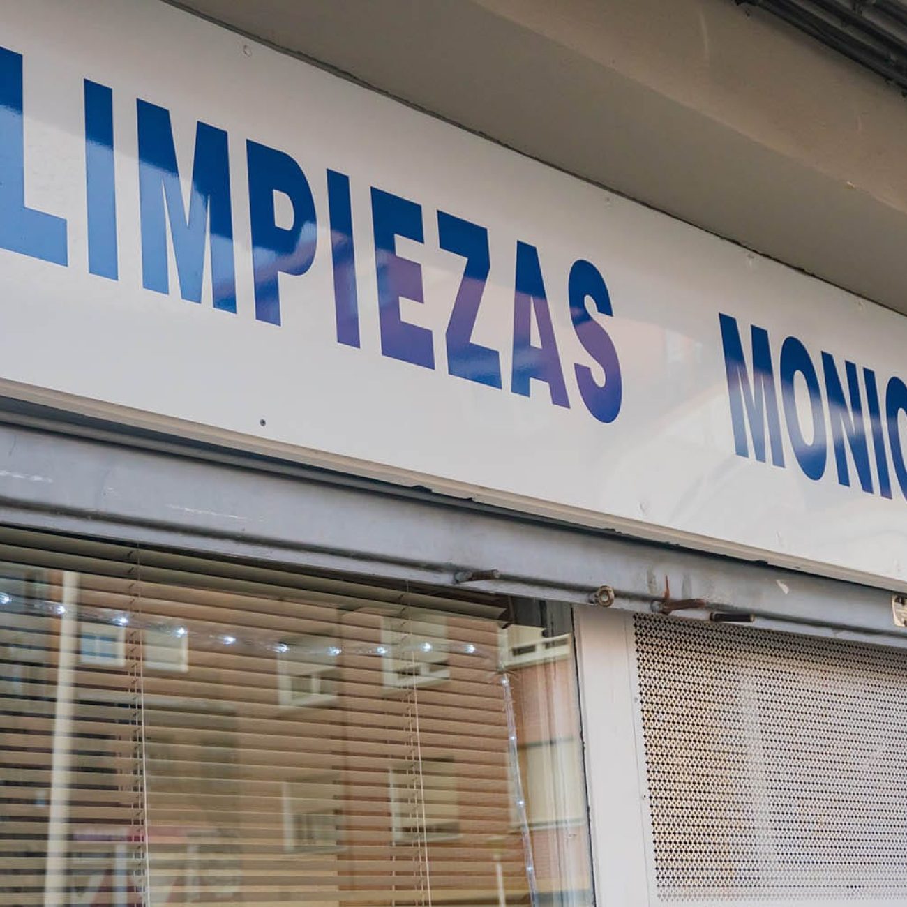 LIMPIEZAS MONICA