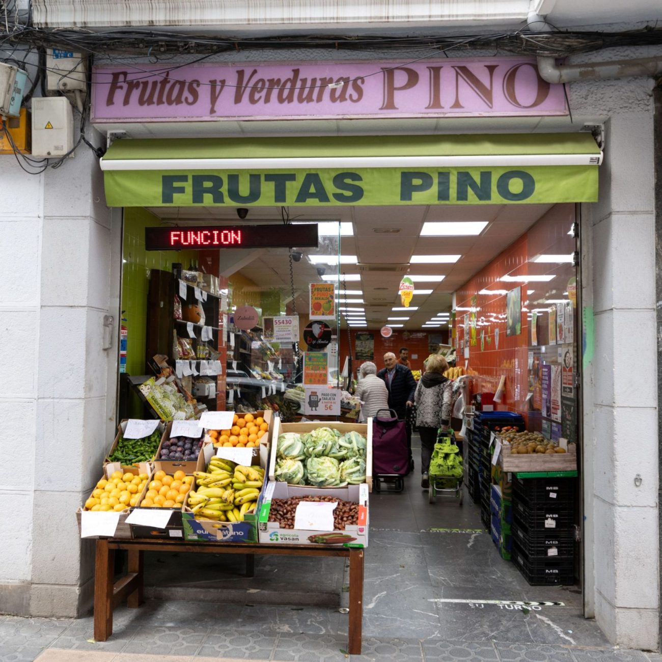 FRUTAS PINO ENTRADA