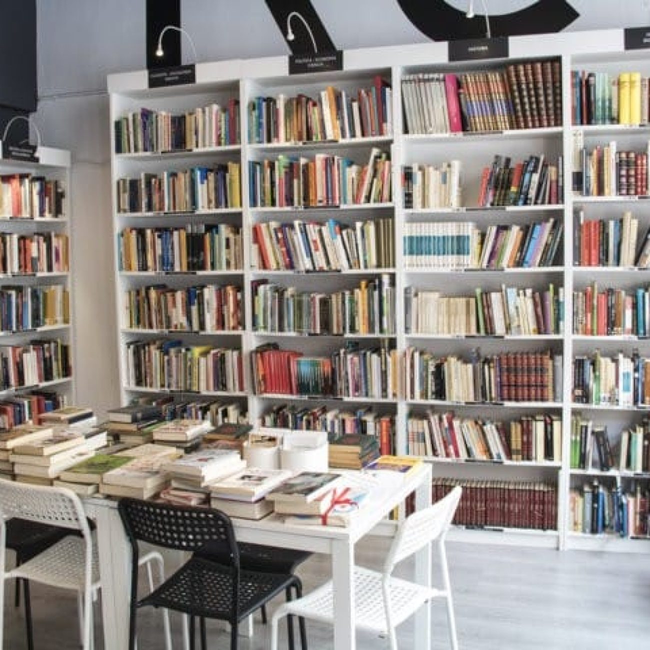 RE-READ LIBRERIA