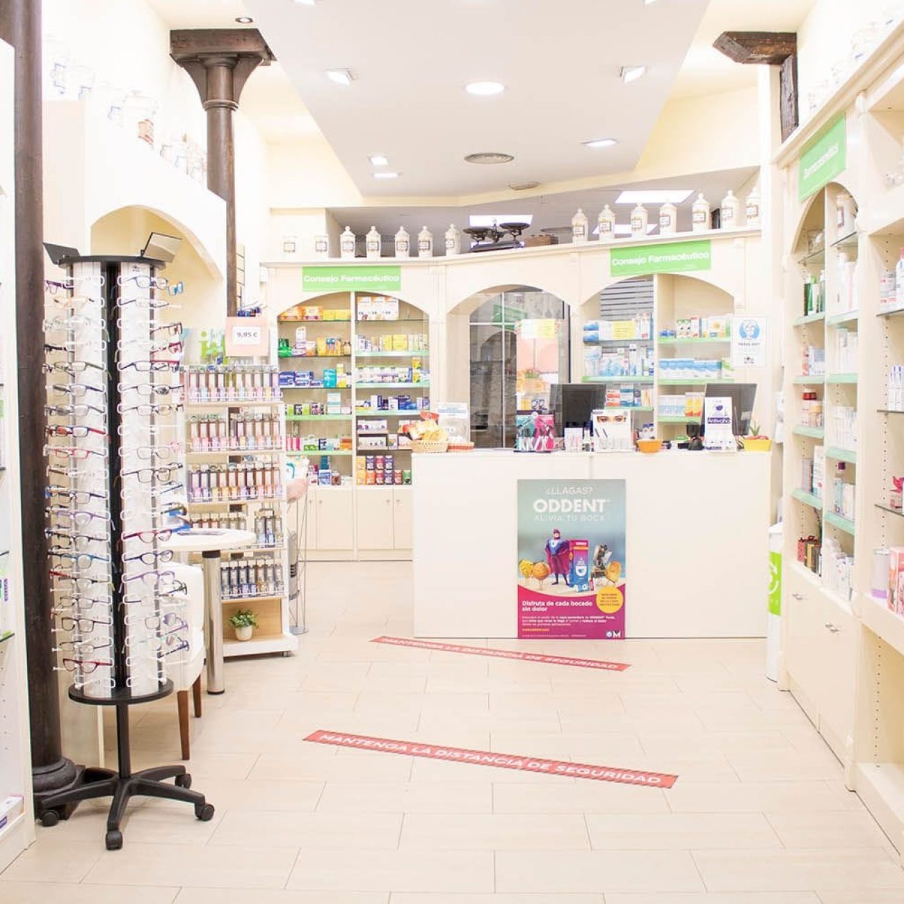 FARMACIA MÓNICA PARIZA