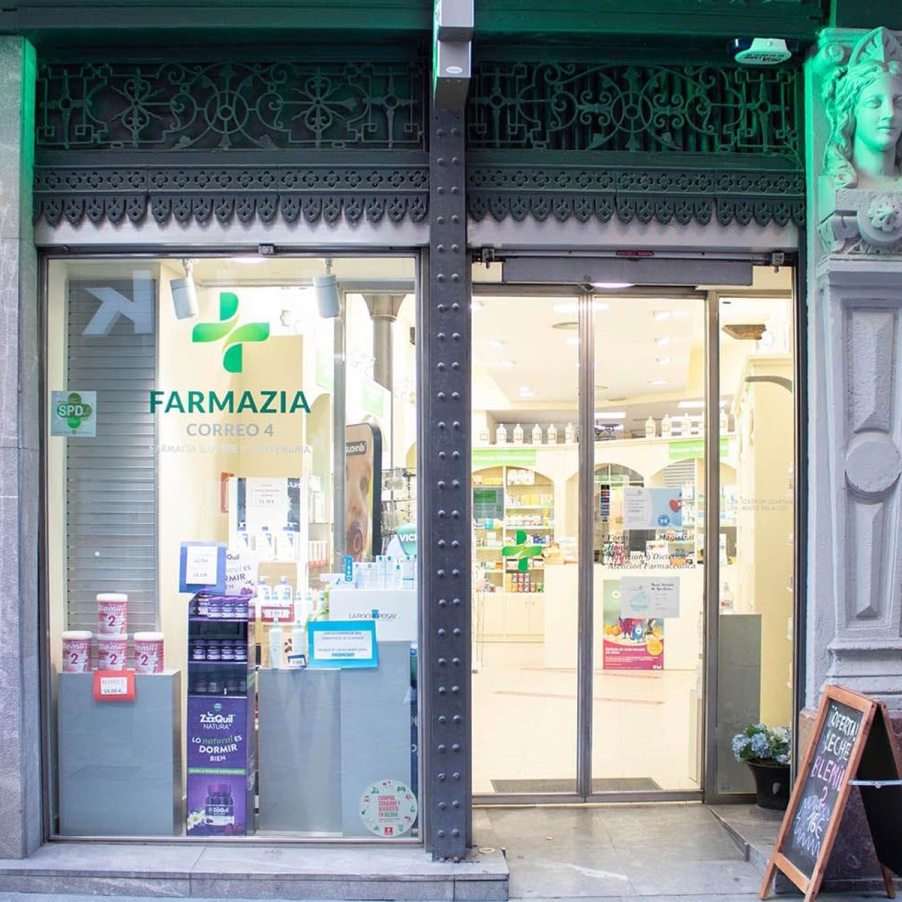 FARMACIA MÓNICA PARIZA