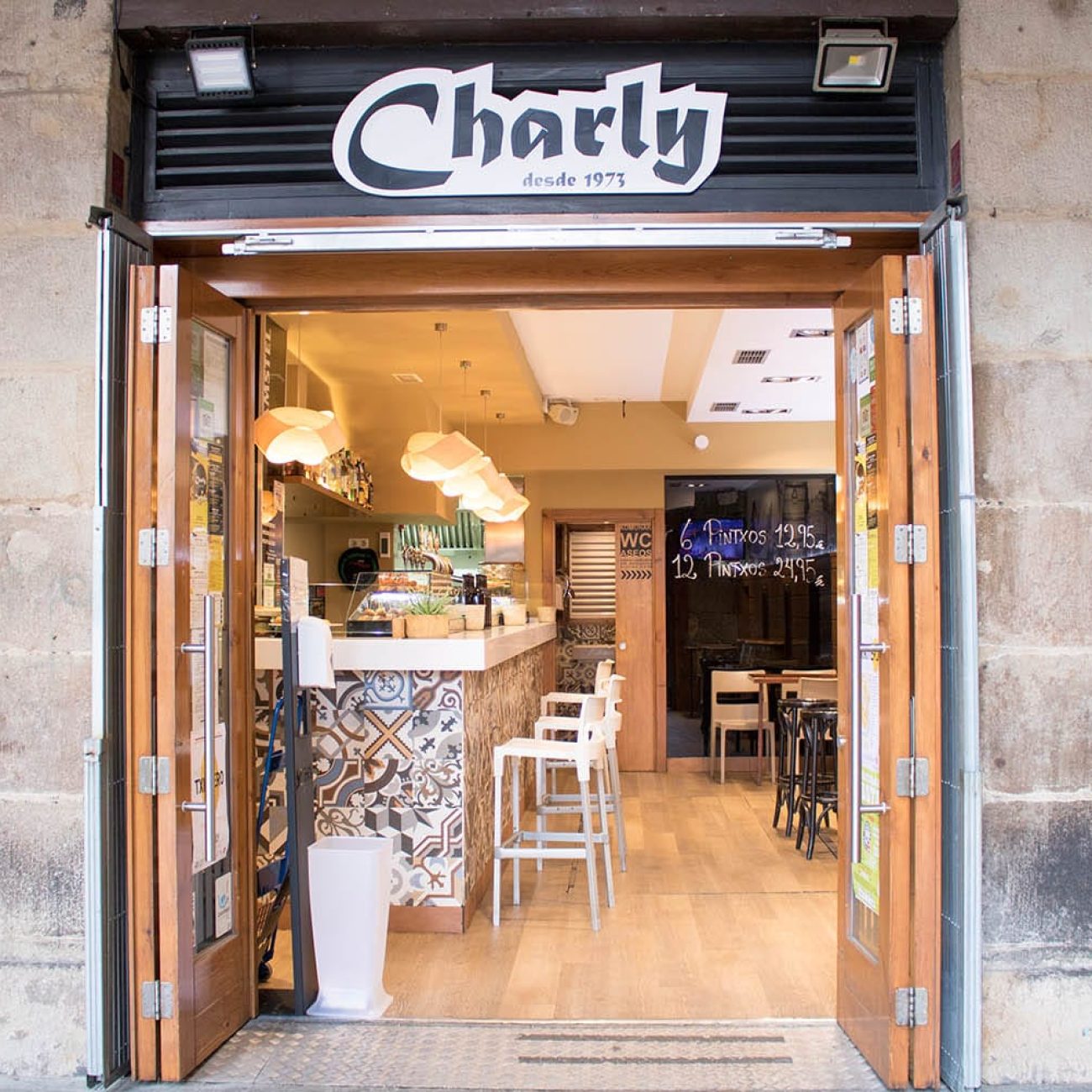 BAR CHARLY