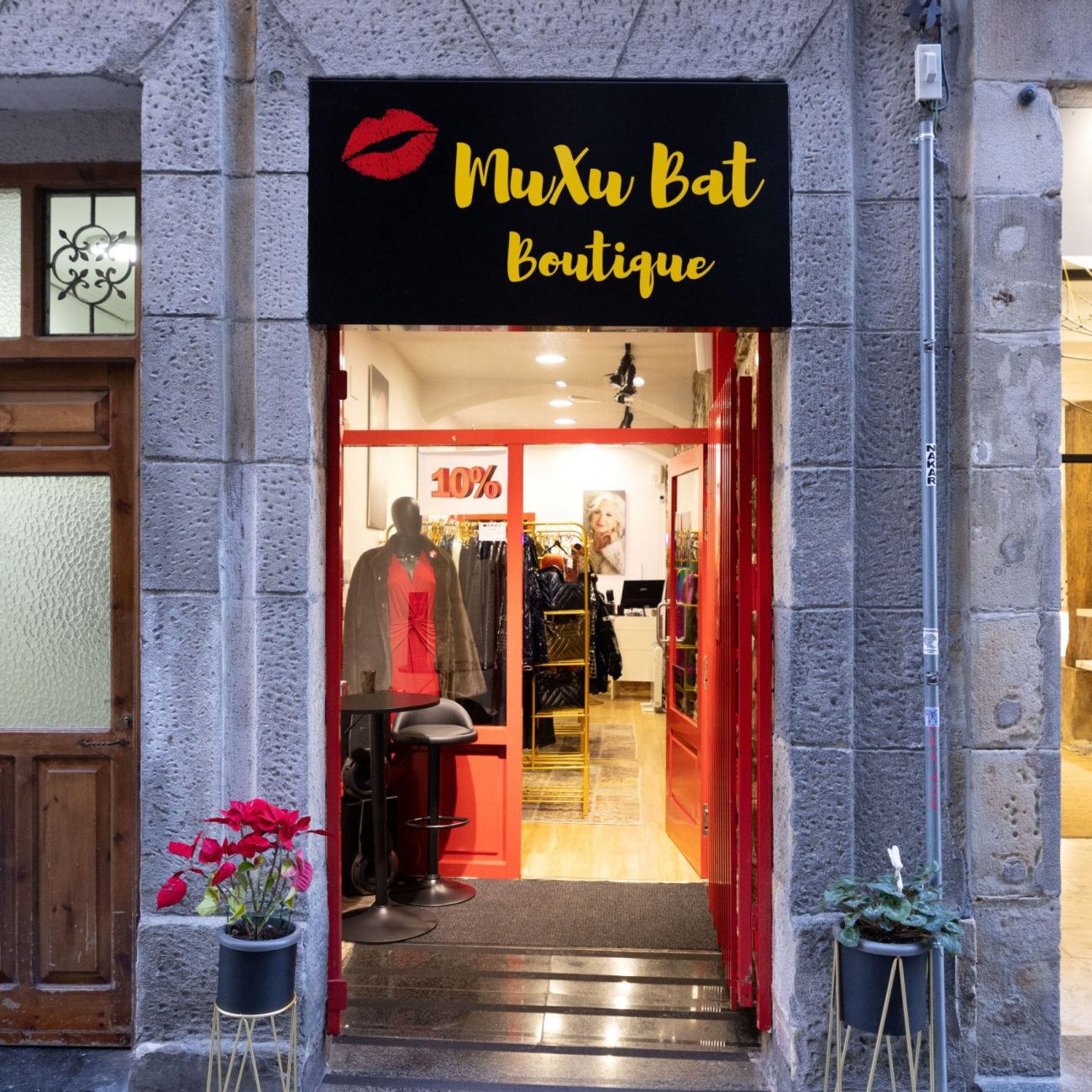 MUXU BAT BOUTIQUE entrada
