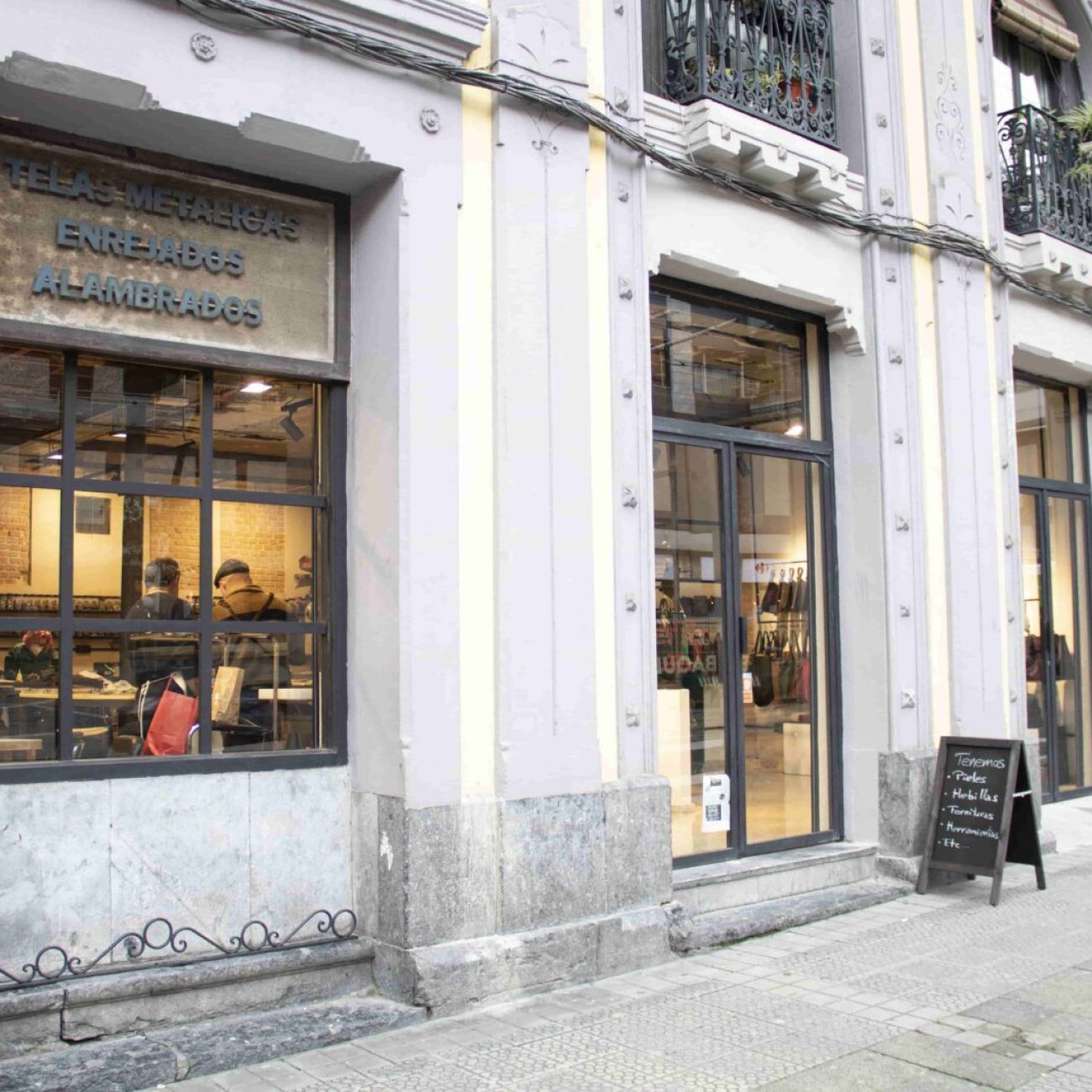 Revoluciona Taller de cuero en Bilbao